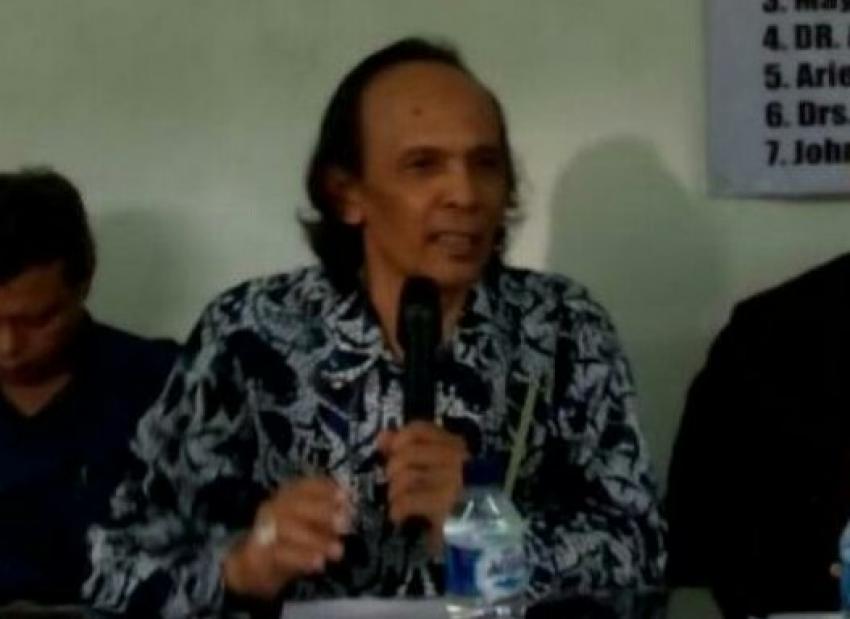 13medium_54Mochtar Effendy (hatim)_1459615670457.jpg